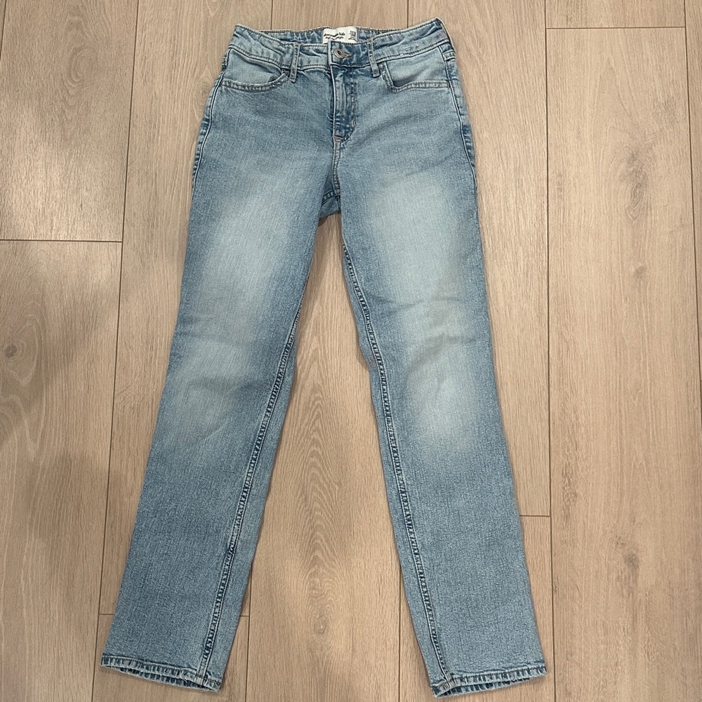 Abercrombie Kids Light Blue Straight Leg Jeans size 11/12